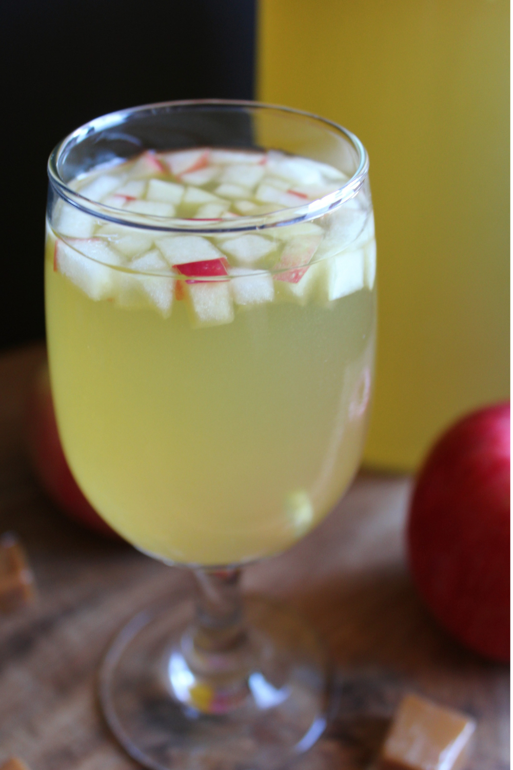 Caramel Apple Sangria Recipe Pinot Grigio Caramel Vodka Apple Cider Honeycrisp Apple Drink for Halloween Parties Thanksgiving Fall Party My Farmhouse Table