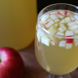Caramel Apple Sangria Recipe Pinot Grigio Caramel Vodka Apple Cider Honeycrisp Apple Drink for Halloween Parties Thanksgiving Fall Party My Farmhouse Table